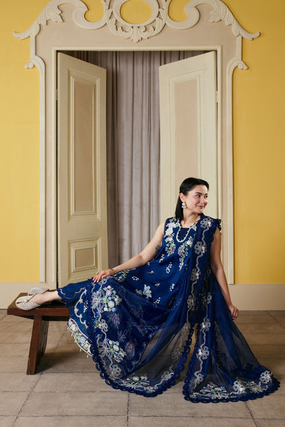 MARYAM HUSSAIN WINTER EMBROIDERED 3 PC SUIT WITH EMBROIDERED SHAWL