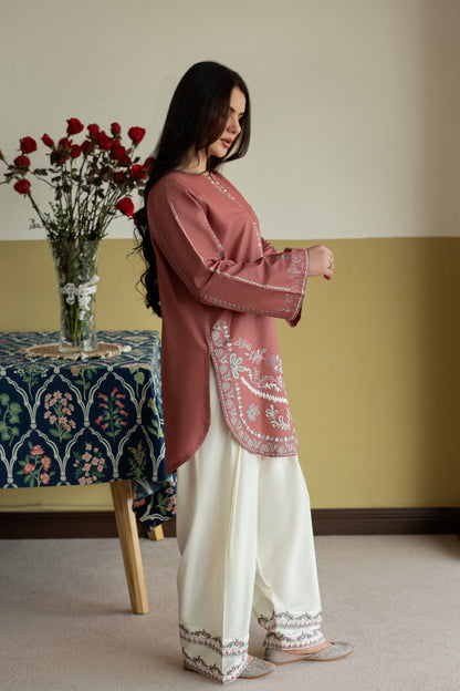 URGE LAWN 2 PC EMBROIDERD WITH EMBROIDERED TROUSER