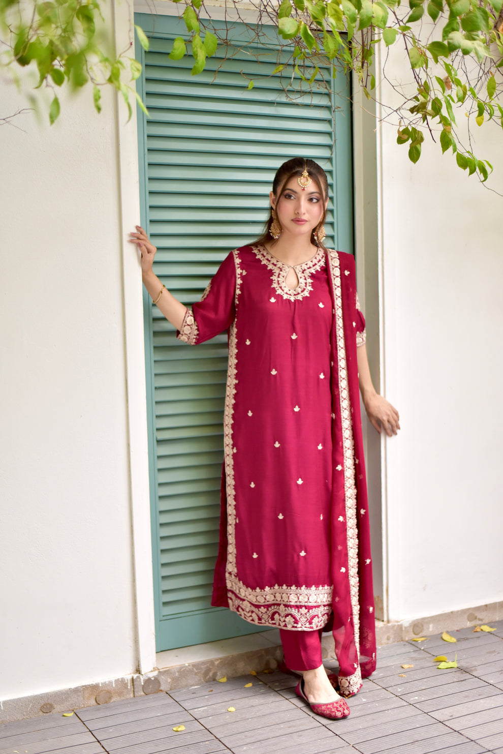 ASIM JOFA PREMIUM CHIFFON EMBROIDERED 3 PC SUIT WITH READY EMBROIDERED DUPPATA