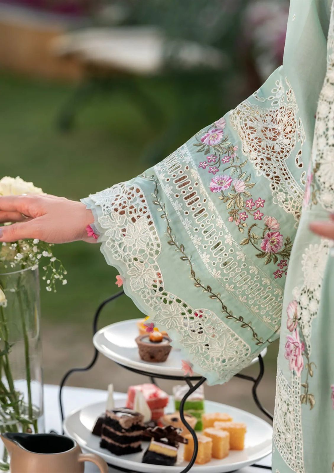 QALAMKAR LUXURY LAWN 3 PC WITH EMBROIDERED DUAPPTA