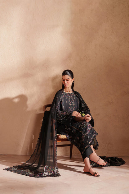 IZNIK WINTER EMBROIDERED 3 PC SUIT WITH EMBROIDERED SHAWL
