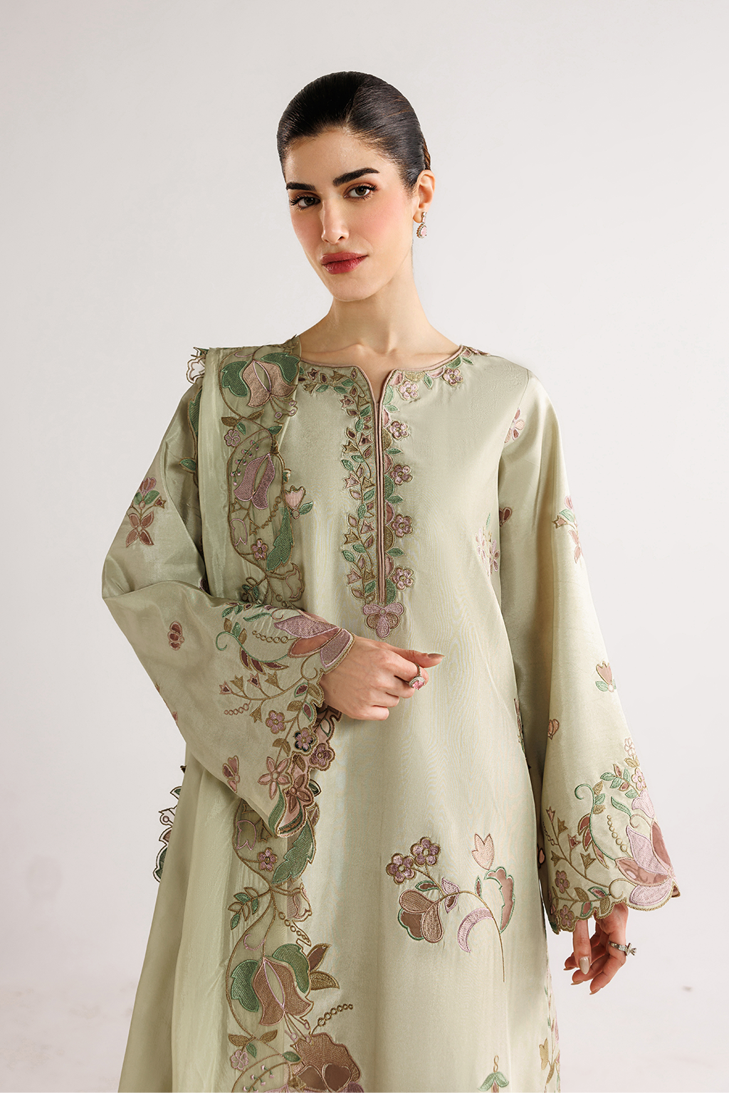 IZNIK-3PC DHANAK EMBROIDERED SHIRT WITH WOOL TYE&DYE PRINTED EMB SHAWL