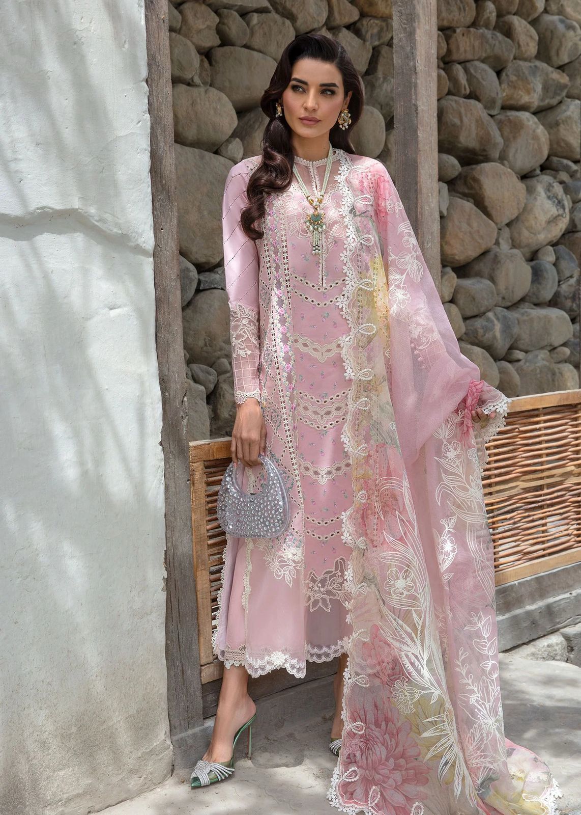 CRIMSON LUXURY LAWN 3 PC WITH EMBROIDERED DUAPPTA