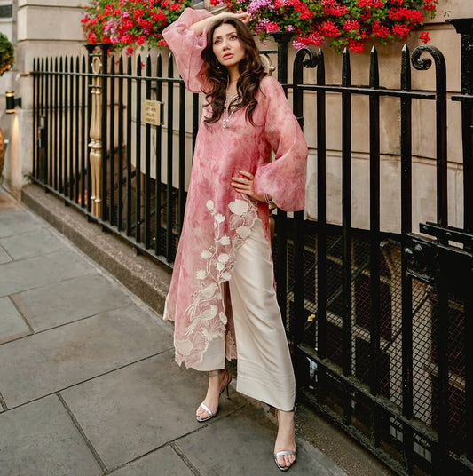 MAHIRA KHAN LUXURY EMBROIDERED SUIT WITH CUTWORK SHIRT AND TROUSER