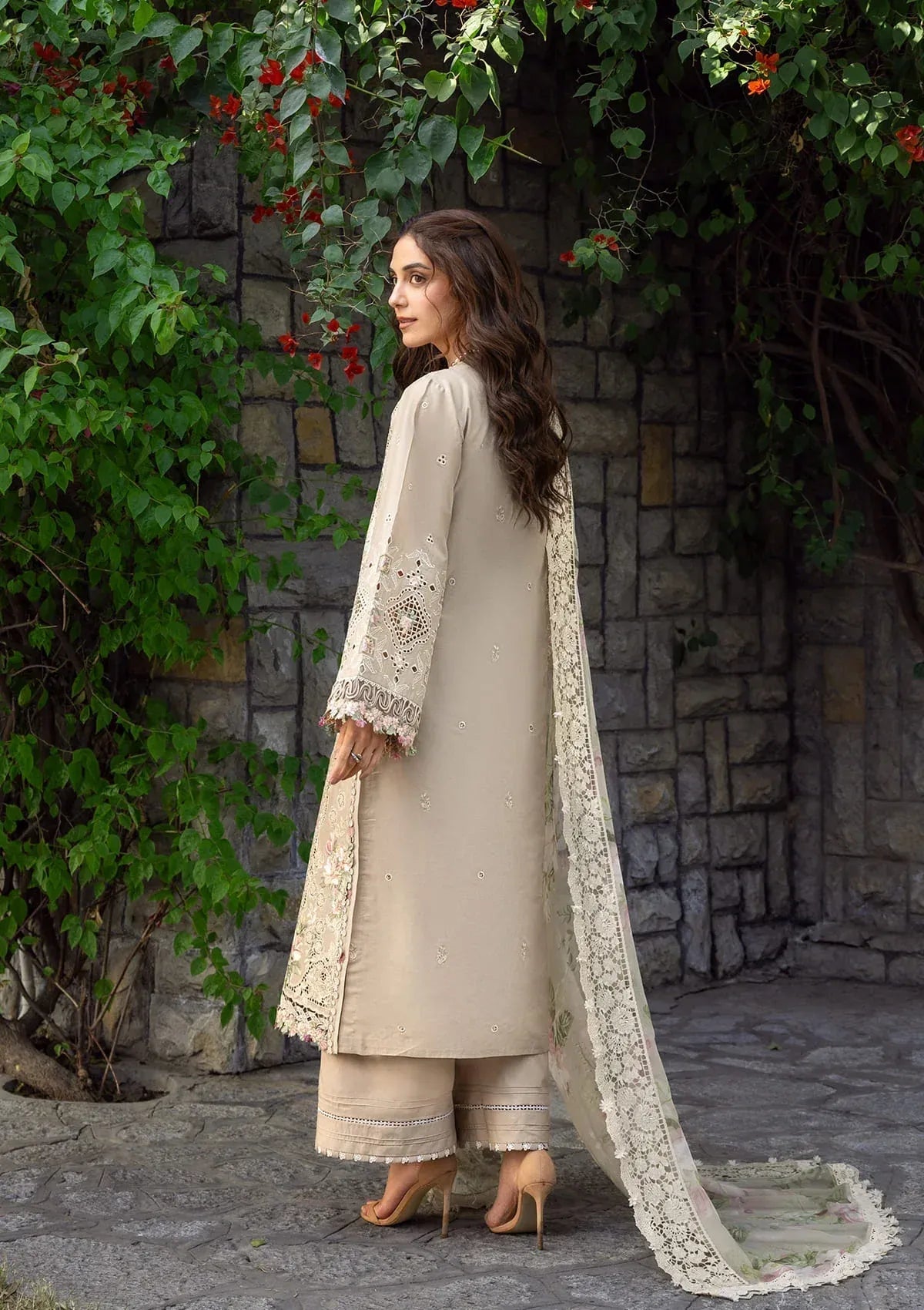 ELAF LUXURY LAWN EMBROIDERED 3 PC WITH EMBROIDERED DUPATTA
