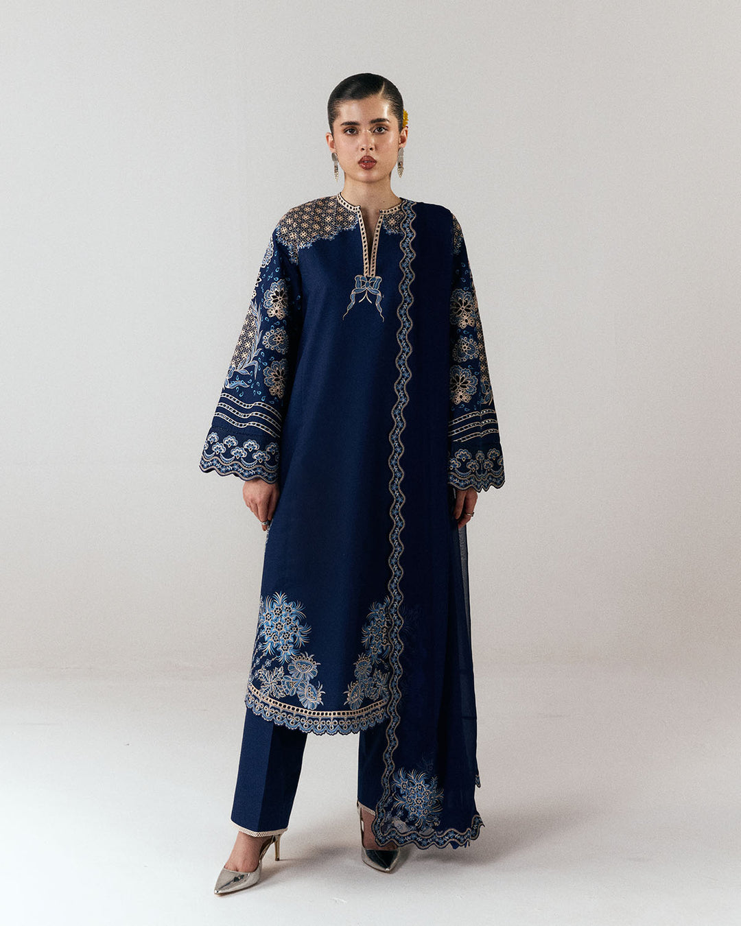 HUSSAIN REHAR WINTER EMBROIDERED 3 PC SUIT WITH EMBROIDERED SHAWL