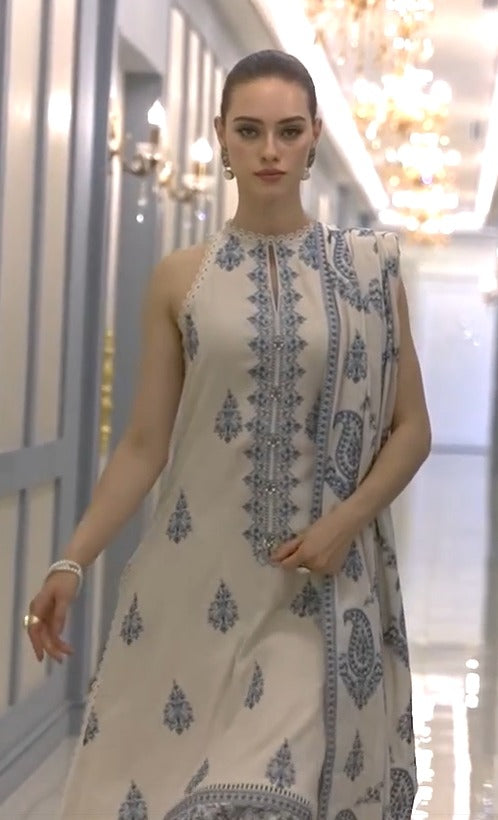 BAREEZE LUXURY WINTER EMBROIDERED 3 PC SUIT WITH HEAVY EMBROIDERED SHAWL