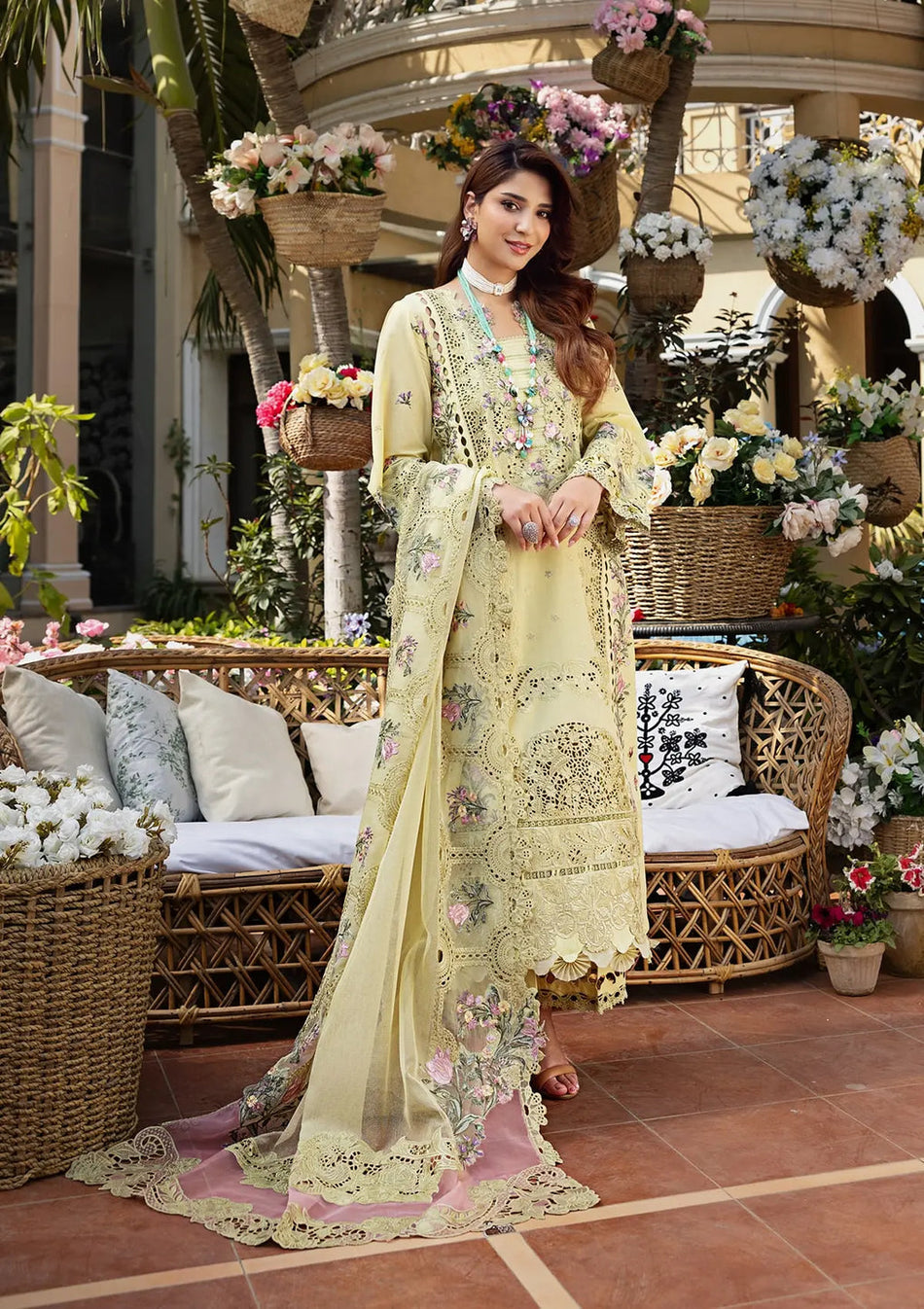 Mahnur luxury 3 PC Embroidered