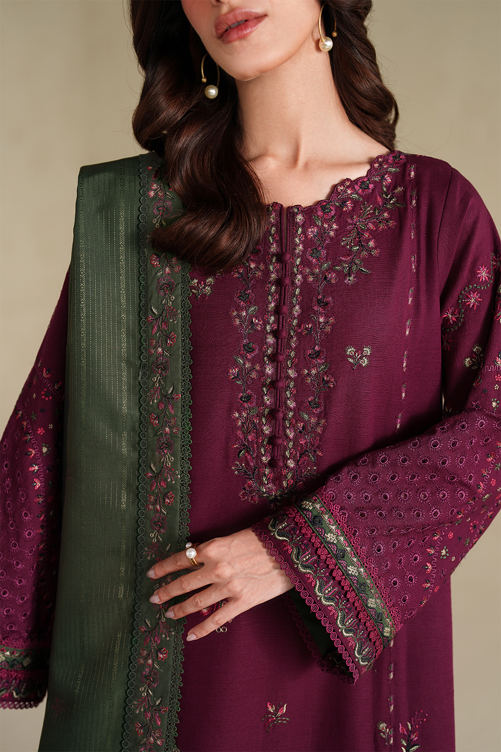 IZNIK WINTER EMBROIDERED 3 PC SUIT WITH EMBROIDERED SHAWL