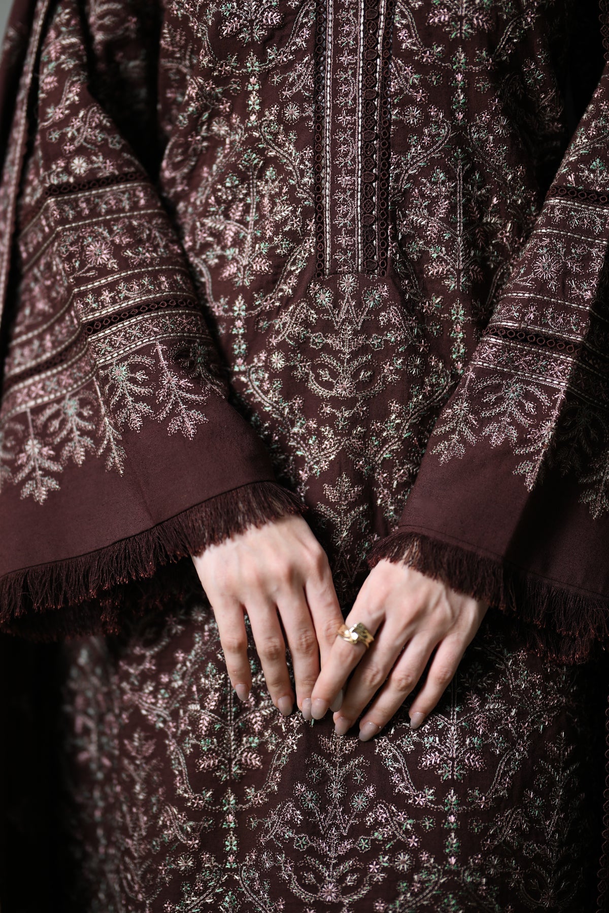 ZAIB LUXURY WINTER KARANDI  EMBROIDERED 3 PC SUIT WITH EMBR SHAWL