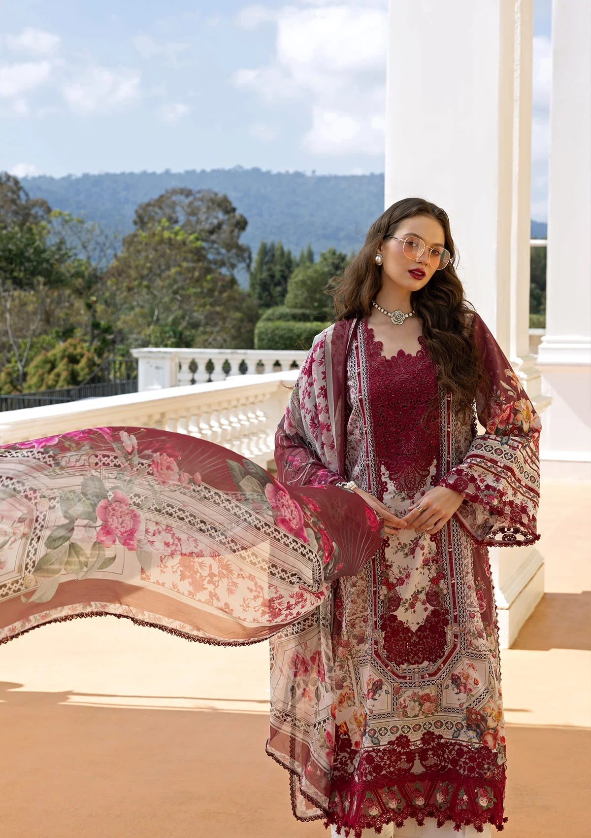 ELAF LAWN 3 PC EMBROIDERED SUIT WITH EMBROIDERED READY DUPATA