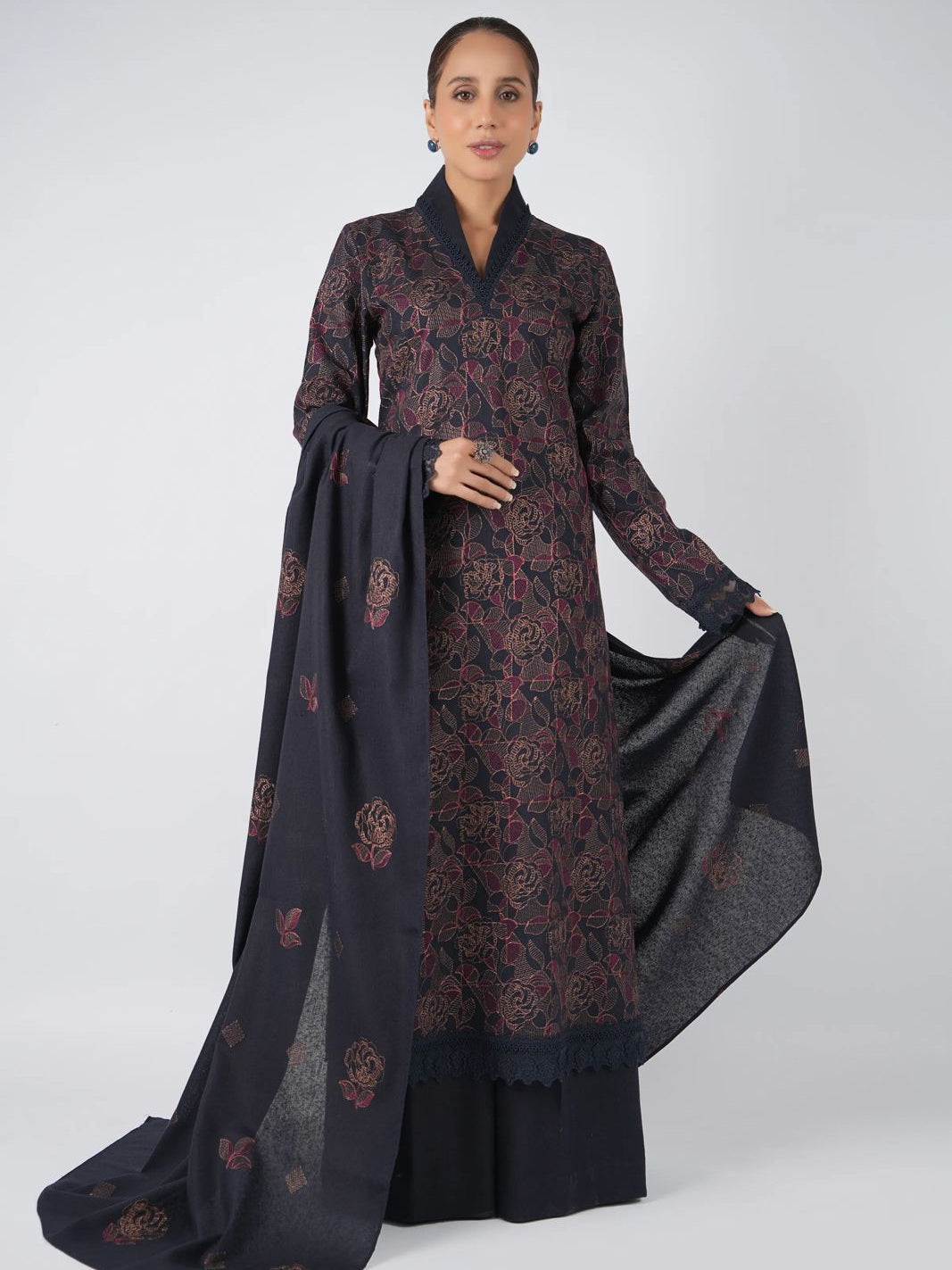 BAREEZE LAWN HEAVY EMBROIDERY 3 PC WITH EMBROIDERED DUAPPTA