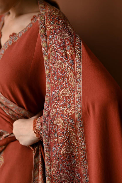 BATIK LAWN PREMIUM 3 PC WITH LAWN EMBROIDERED DUPATTA