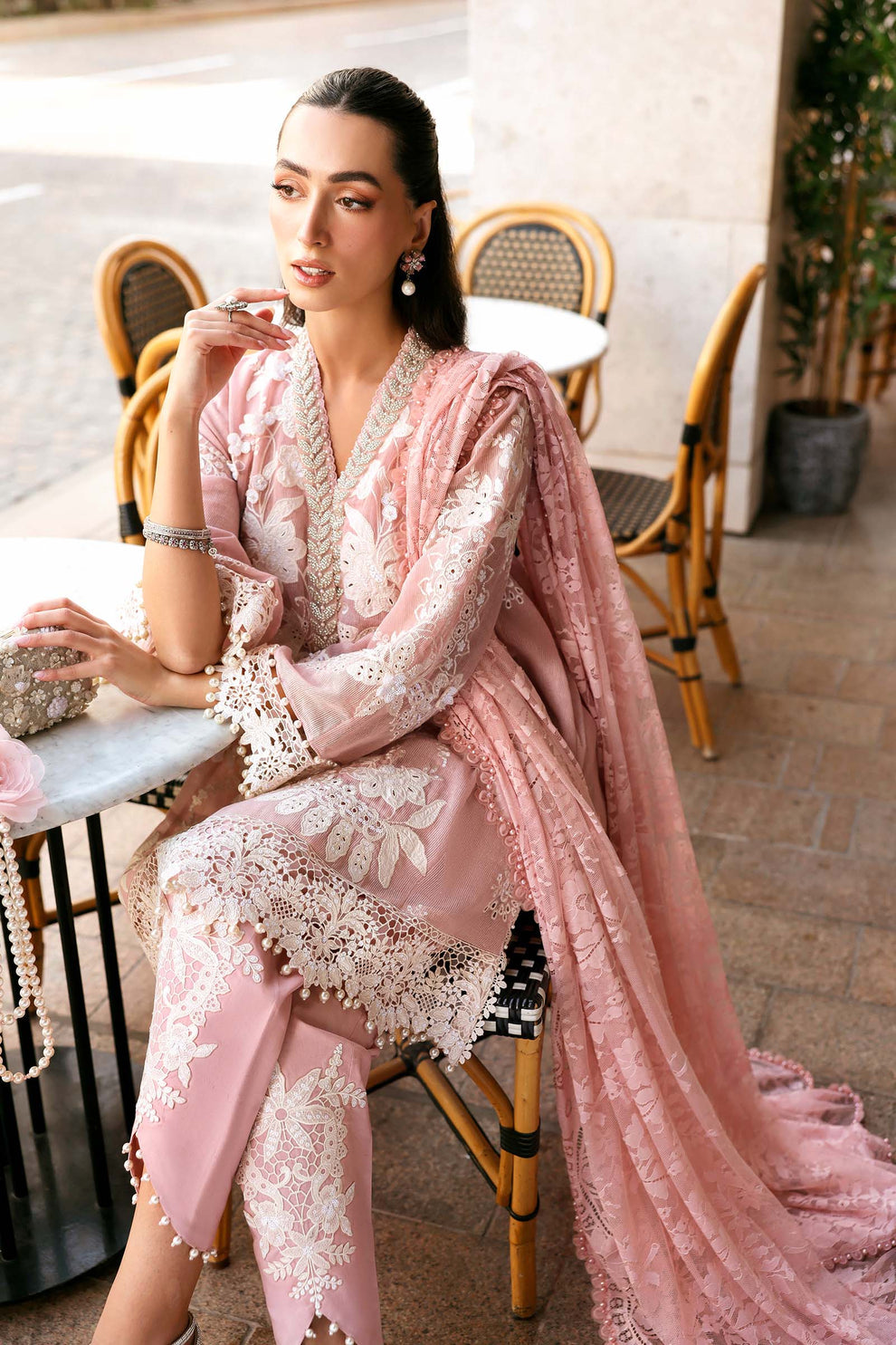 MARIA B LUXURY LAWN EMBROIDERED 3 PC WITH VOIL LAWN EMBROIDERED DUPPATA