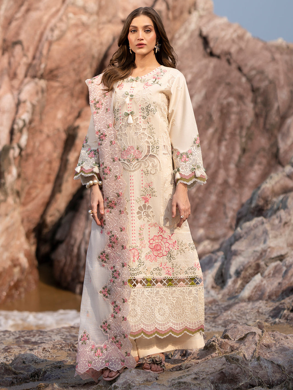 MAHNUR LAWN LUXURY EMBROIDERED 3 PC WITH READY TO WEAR DUPATTA
