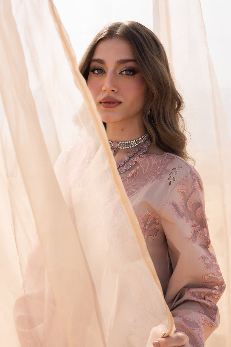 RANG RASIYA LUXURY EMBROIDERED 3 PC LAWN WITH EMBROIDERED DUAPPTA