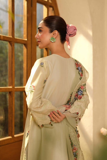 CRIMSON LAWN 3 PC WITH EMBROIDERED DUPATTA
