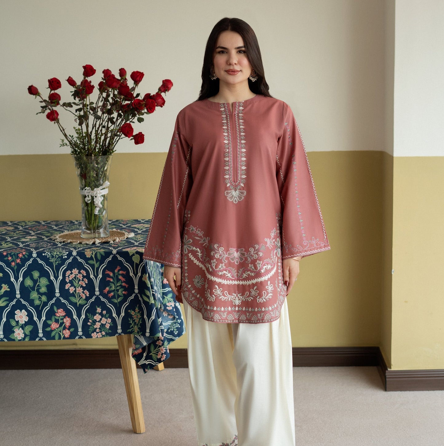 URGE LAWN 2 PC EMBROIDERD WITH EMBROIDERED TROUSER