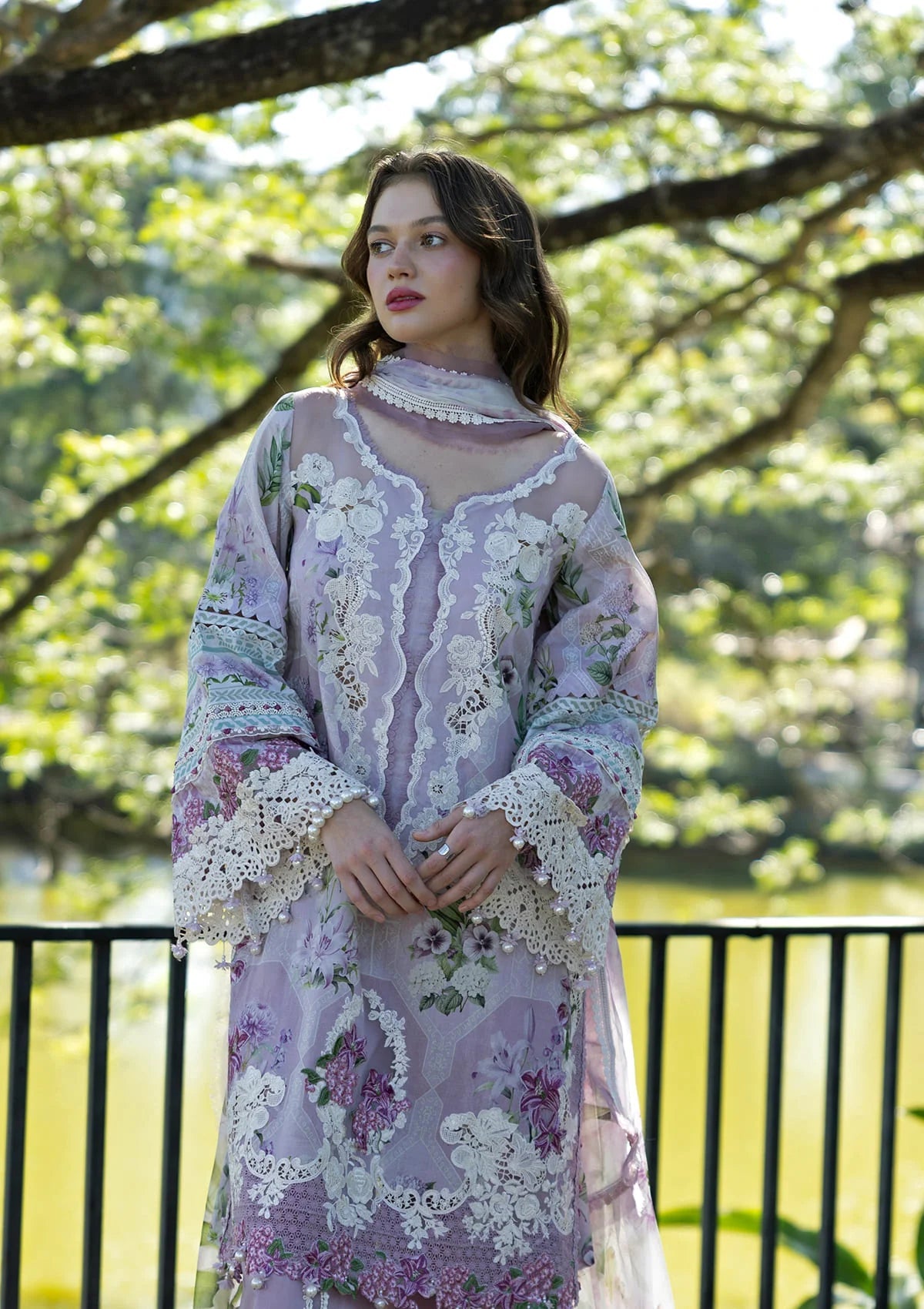 ELAF LAWN EMBROIDERED 3 PC SUIT WITH EMBROIDERED READY DUPATA