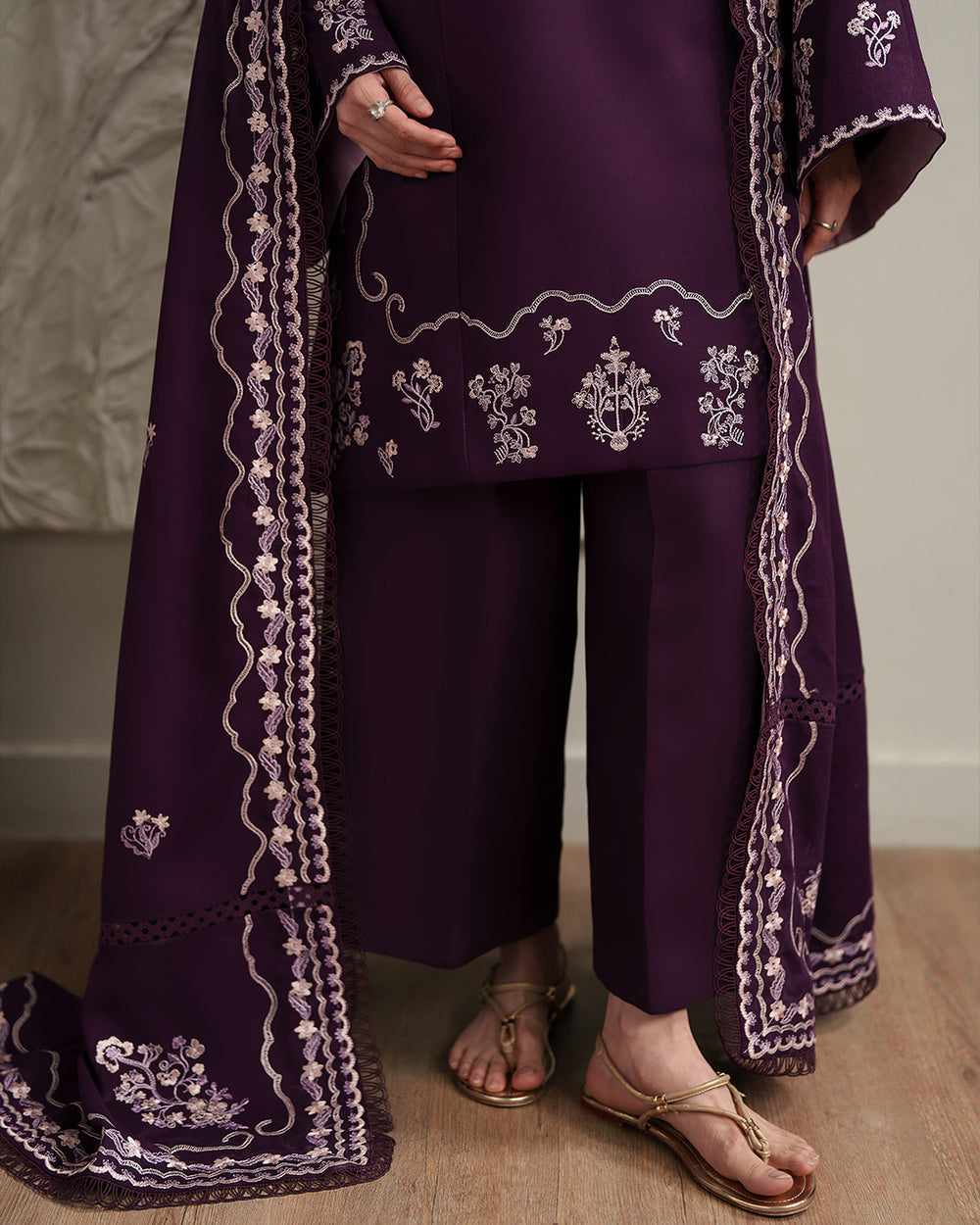 BATIK WINTER EMBROIDERED 3 PC SUIT WITH LUXURY EMBROIDERED SHAWL