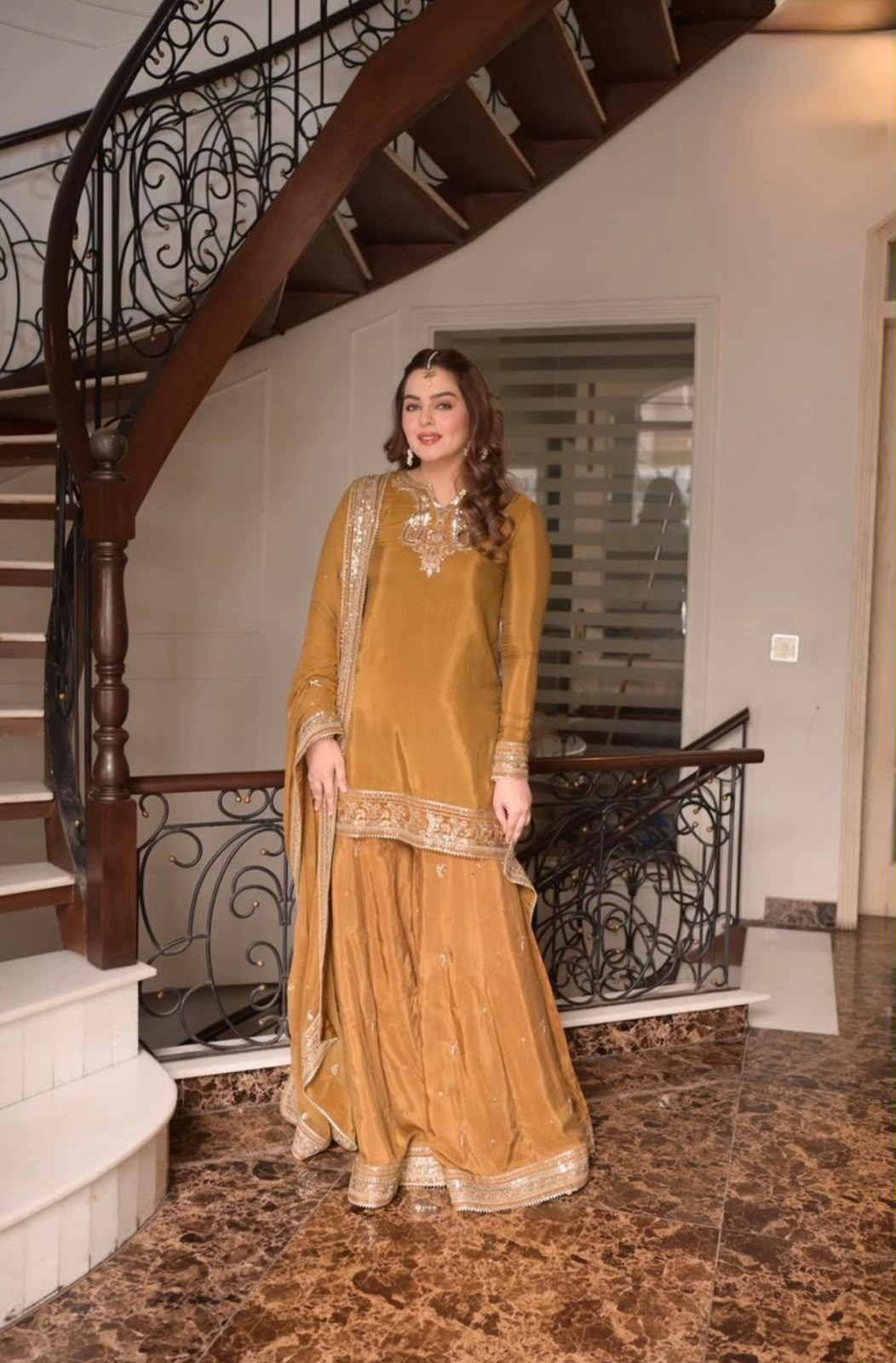 ANEELAS FANCY 3 PC EMBROIDERD SUIT WITH READY EMBROIDERED 4 SIDE DUPPATA