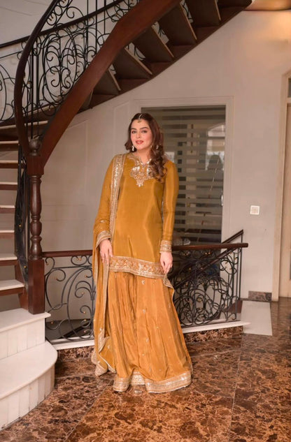 ANEELAS FANCY 3 PC EMBROIDERD SUIT WITH READY EMBROIDERED 4 SIDE DUPPATA