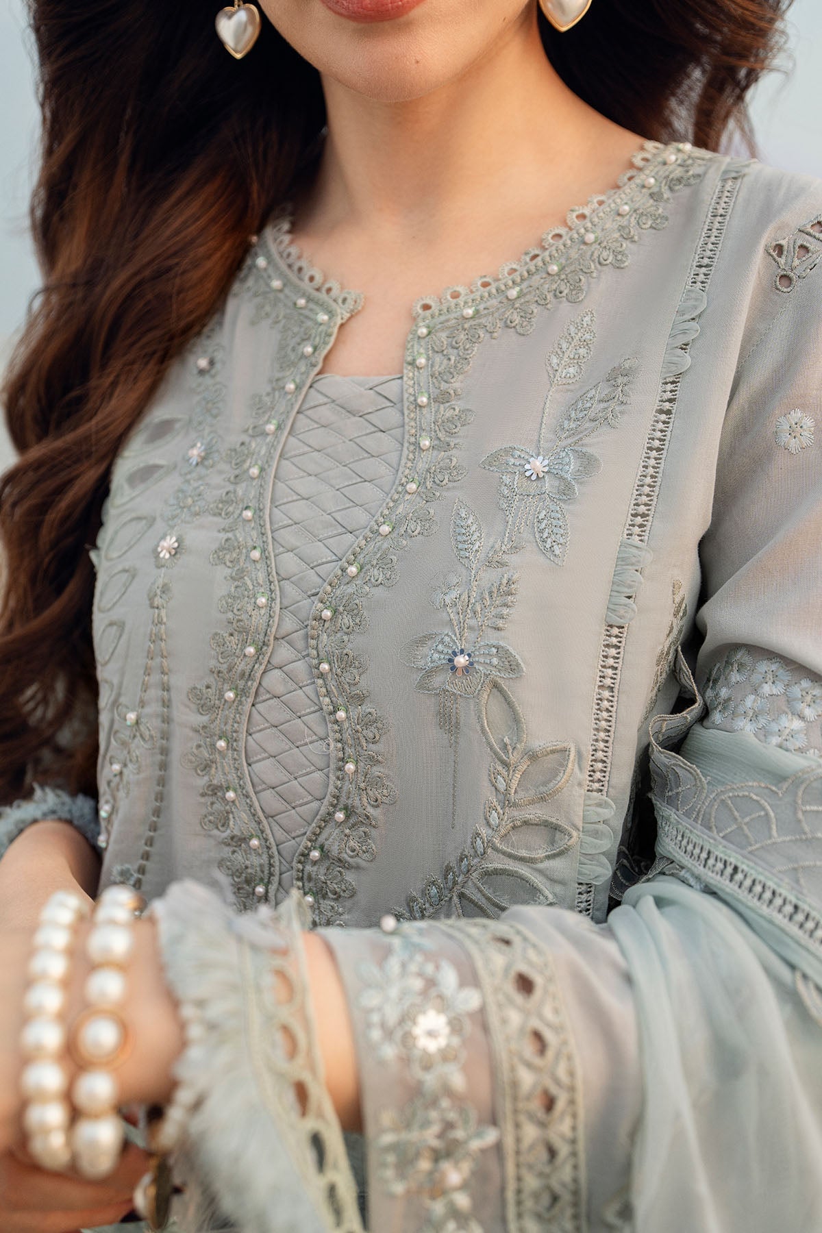 NUREH LAWN EMBROIDERED 3 PC WITH EMBROIDERED DUPATTA