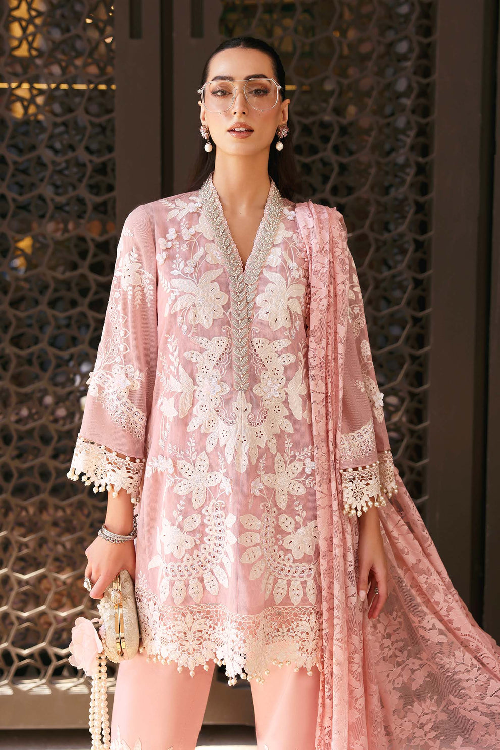 MARIA B LUXURY LAWN EMBROIDERED 3 PC WITH VOIL LAWN EMBROIDERED DUPPATA