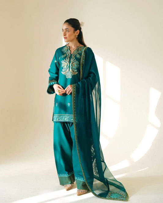 CROSS STITCH LAWN EMBROIDERD 3 PC WITH EMBROIDERED DUPATTA
