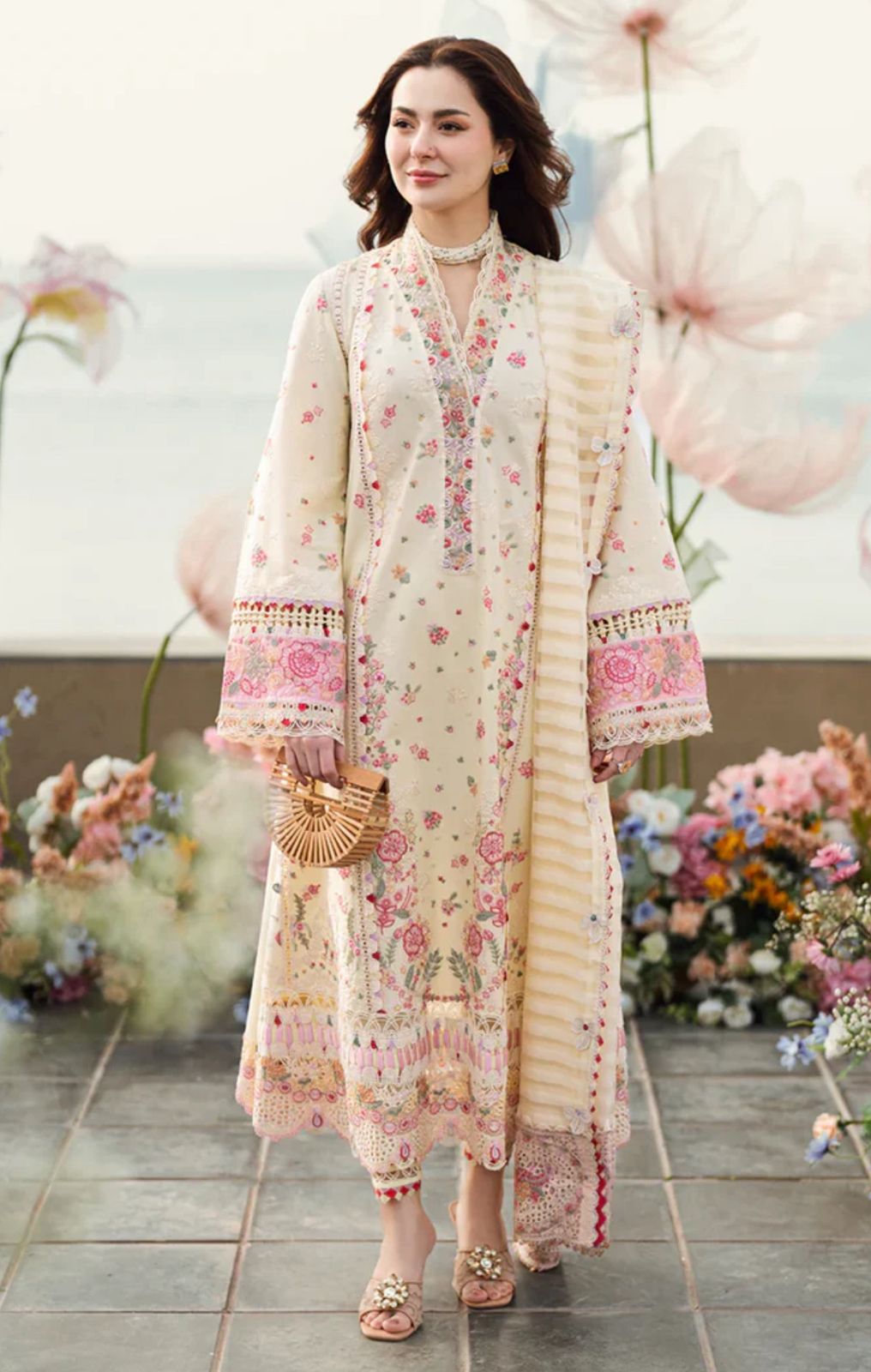 QALAMKAR LUXURY LAWN EMBROIDERED 3 PC WITH EMBROIDERED DUPATTA