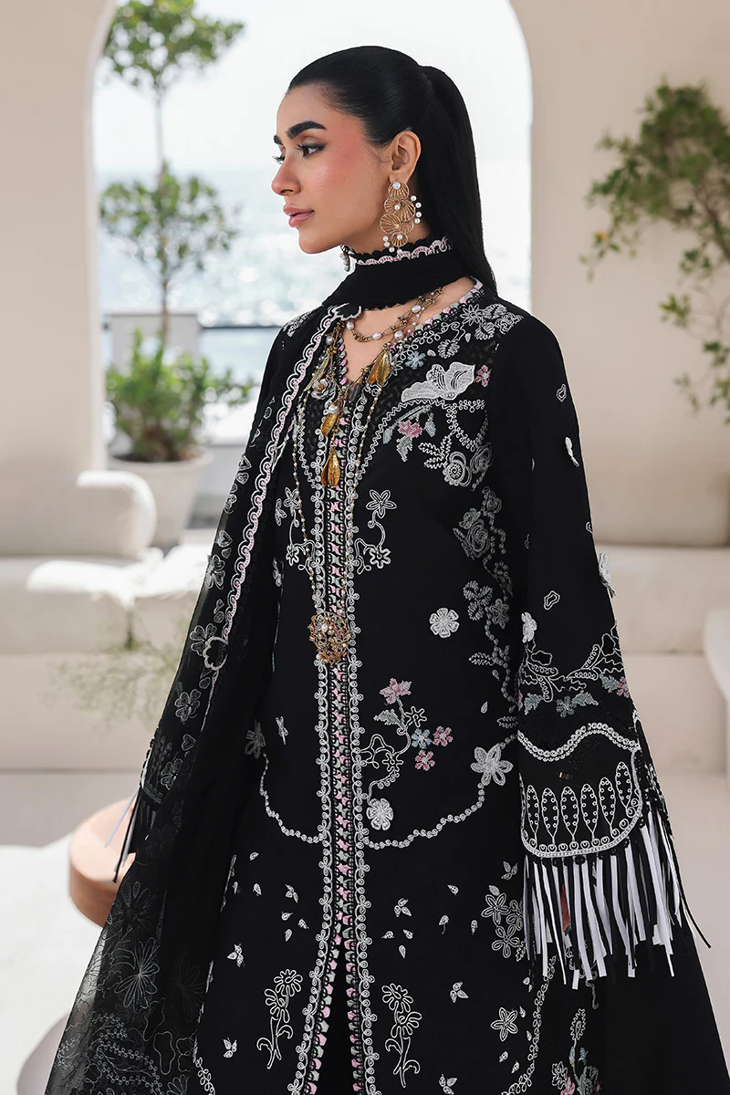 QALAMKAR PREMIUM WINTER EMBROIDERED 3 PC SUIT WITH EMBROIDERED SHAWL