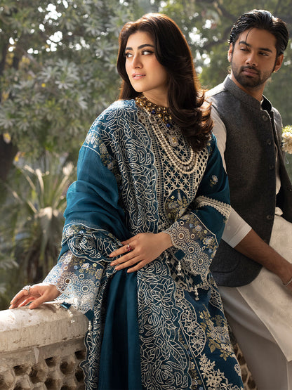 MAHNUR LAWN 3 PC WITH READY TO WEAR DUPATTA